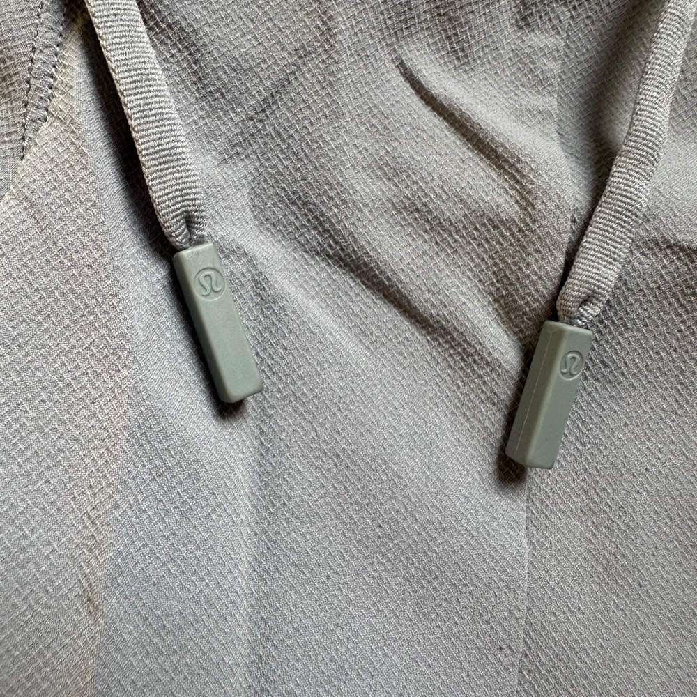 Lululemon Athletica License To Train‎ Men's Athletic Shorts Light Gray Sz Small - Picture 5 of 8